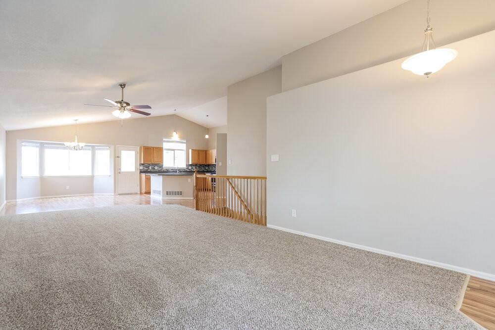 11594 Oswego St - Photo 4 of 17