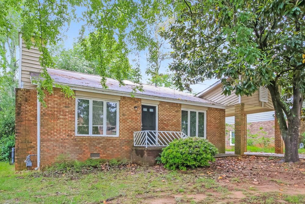 2112 Golfview Dr Se - Photo 5 of 18