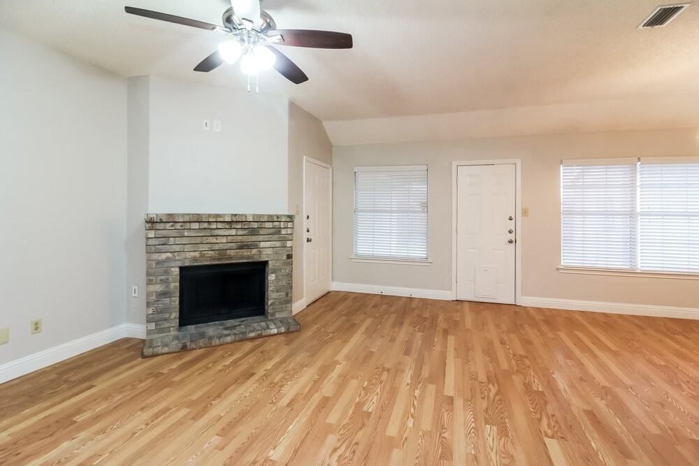 1205 Hall Rd - Photo 3 of 15