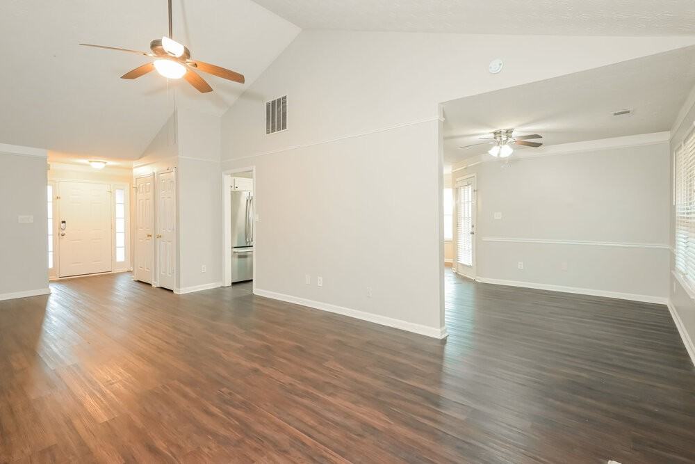 1715 Heatherton Rd - Photo 5 of 17