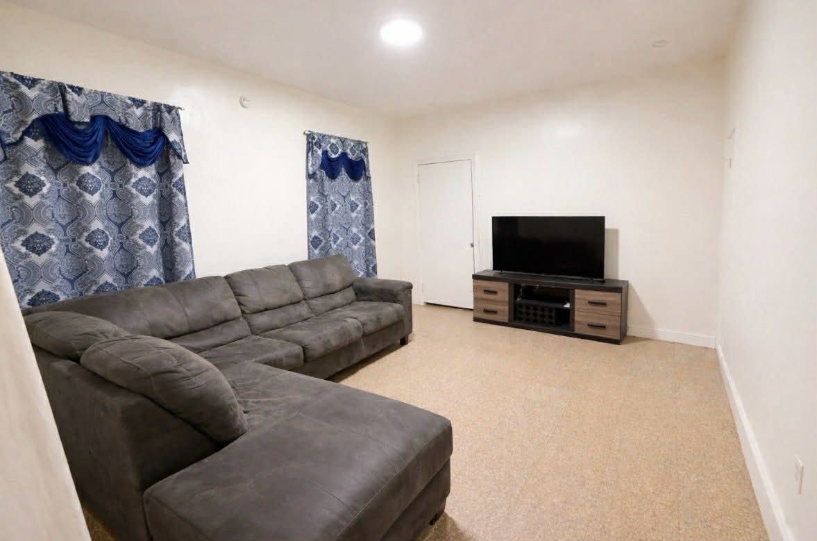 125 Chestnut Street #1 - Photo 3 of 10