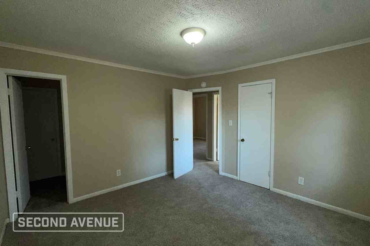 2601 Downs Pl - Photo 3 of 14