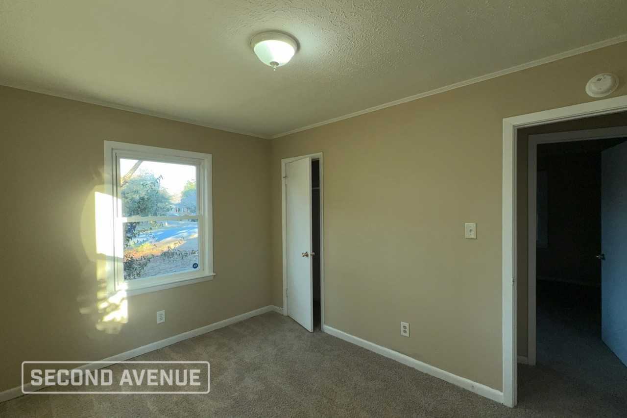 2601 Downs Pl - Photo 7 of 14