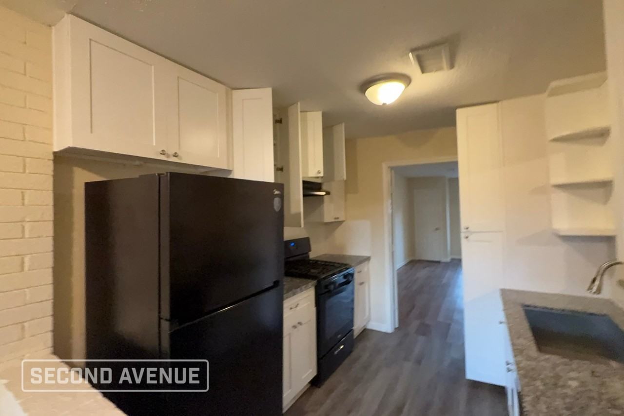 501 Pamela Dr - Photo 5 of 16