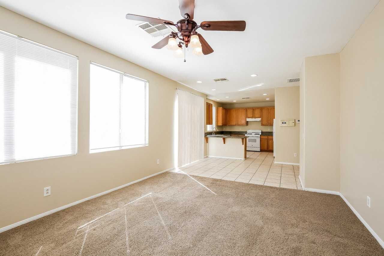 1833 Bayhurst Ave - Photo 5 of 15