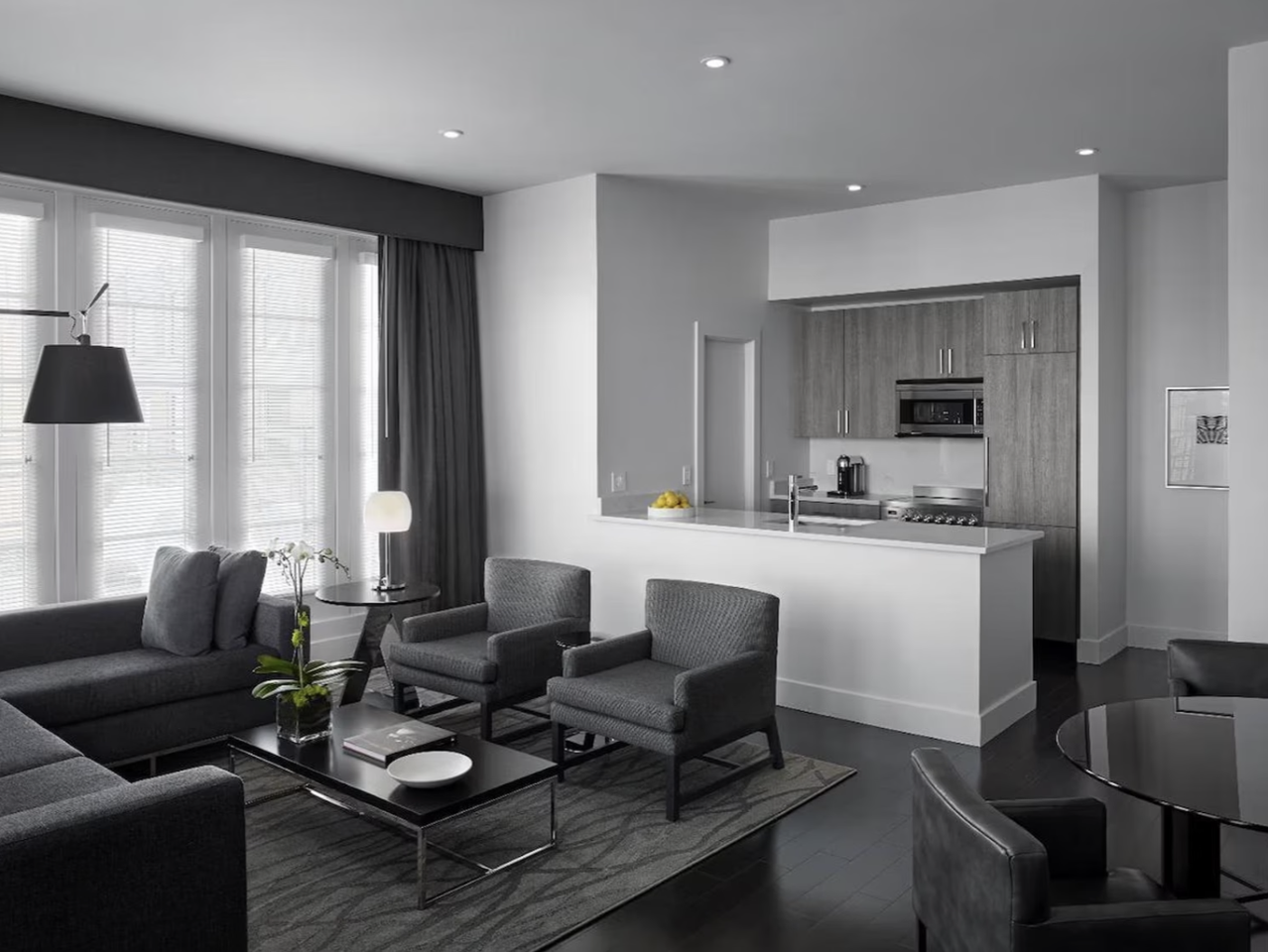 Blueground Washington DC - Photo 4 of 59