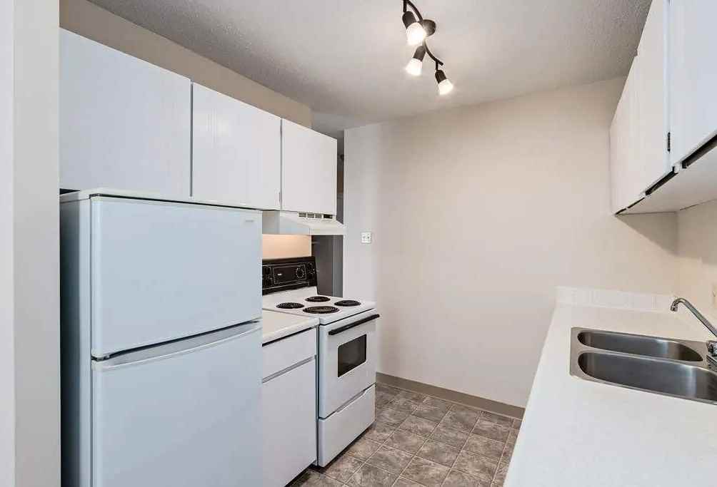 Westside Apartments - Photo 5 of 18