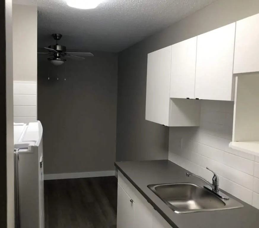 Sunnyside Gardens - Photo 4 of 14