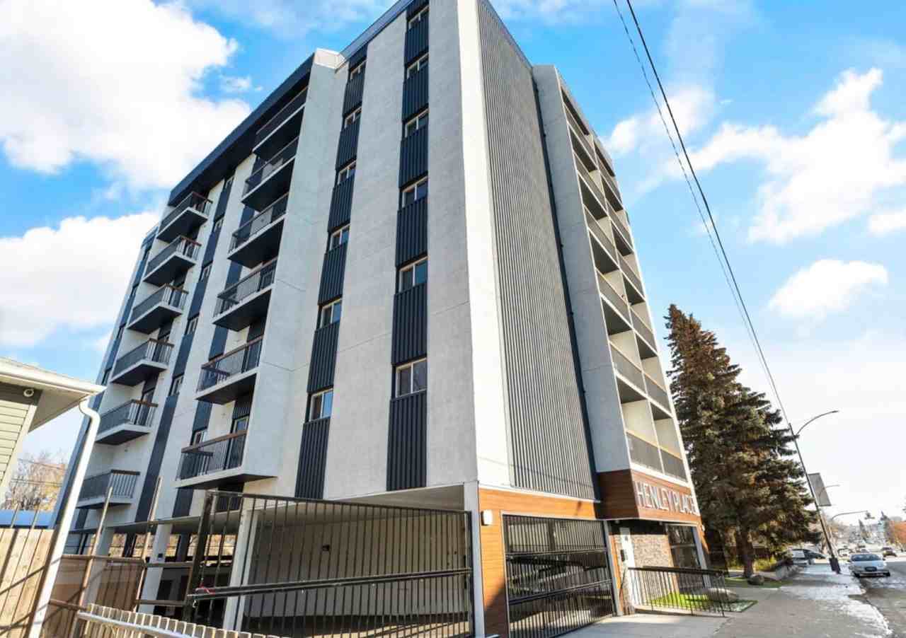 Henley Place - Photo 5 of 5