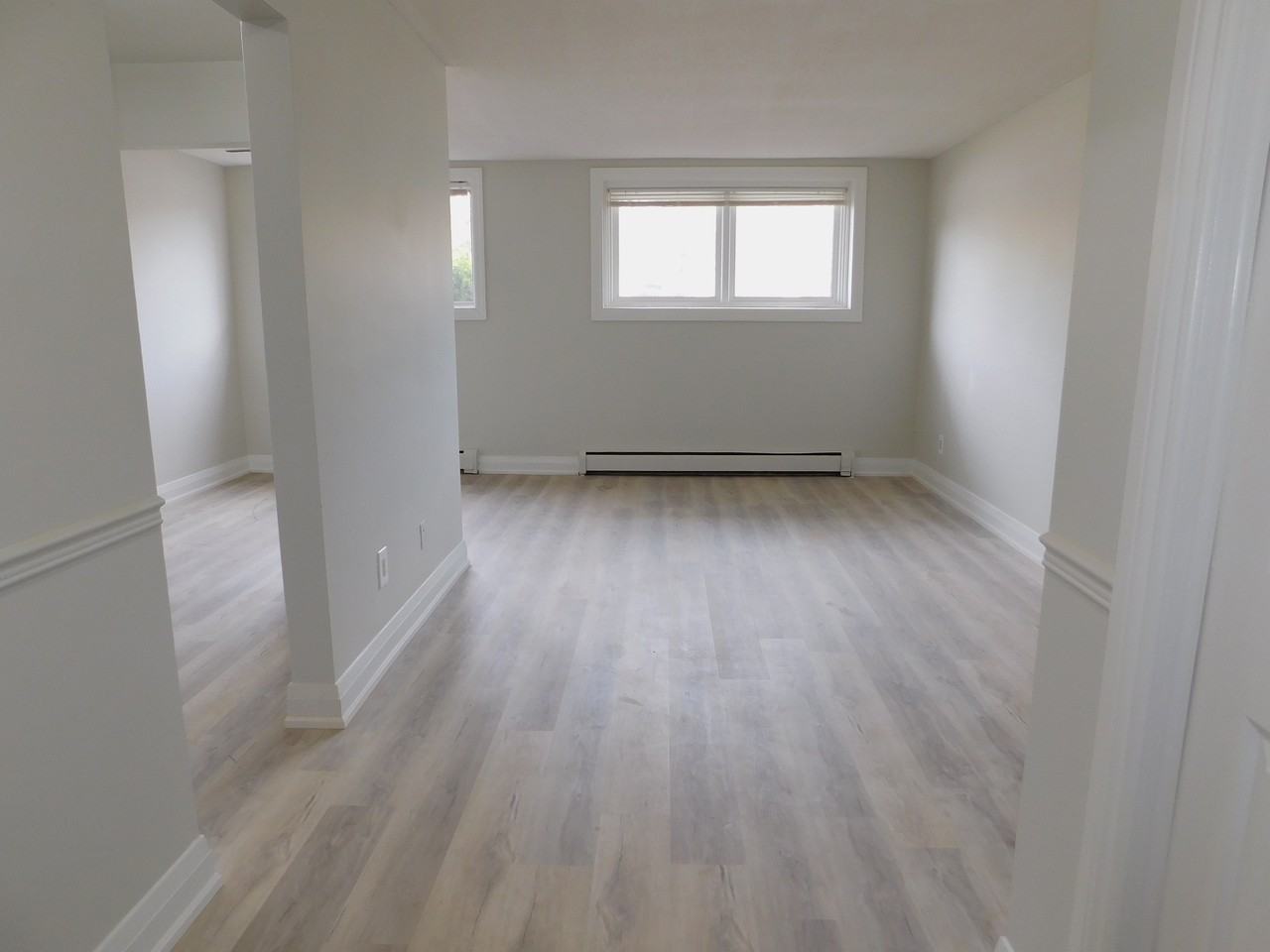 220 Kemp Crescent - Photo 7 of 12