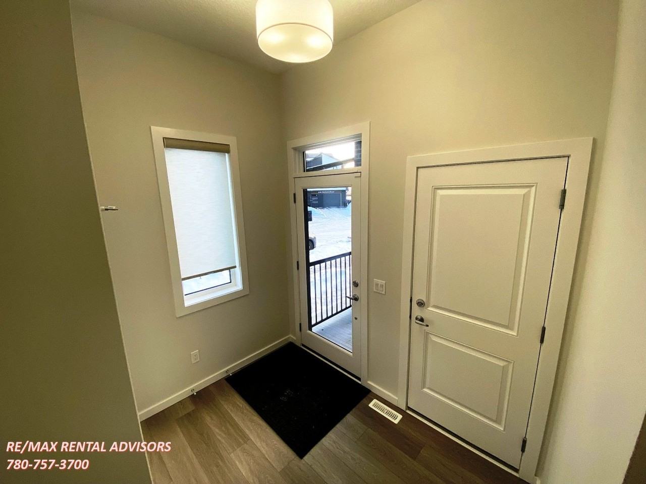 2127 Muckleplum Cres Sw - Photo 2 of 28