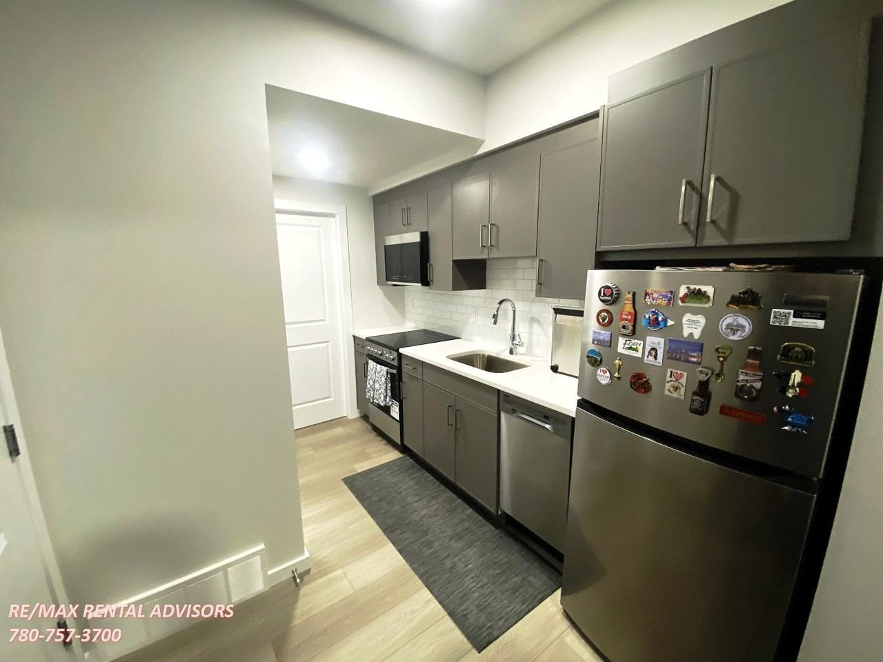 2127 Muckleplum Cres Sw - Photo 4 of 16