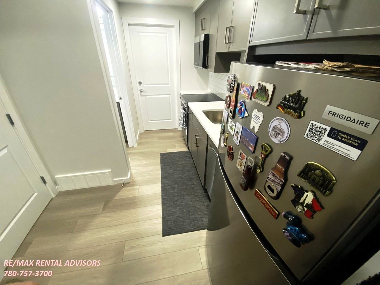 2127 Muckleplum Cres Sw - Photo 5 of 16