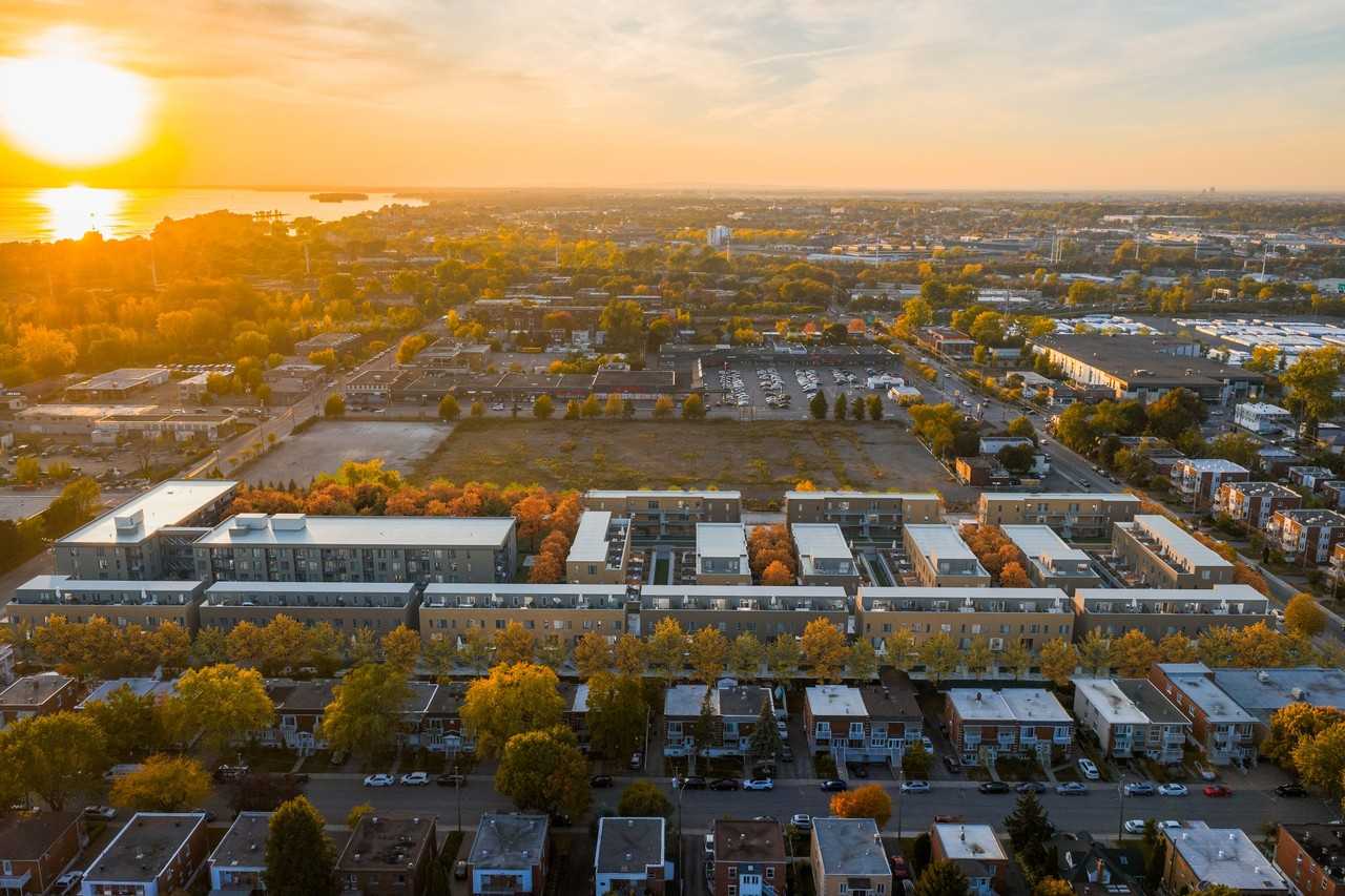 UNIVERT LaSalle Condos - Photo 7 of 7