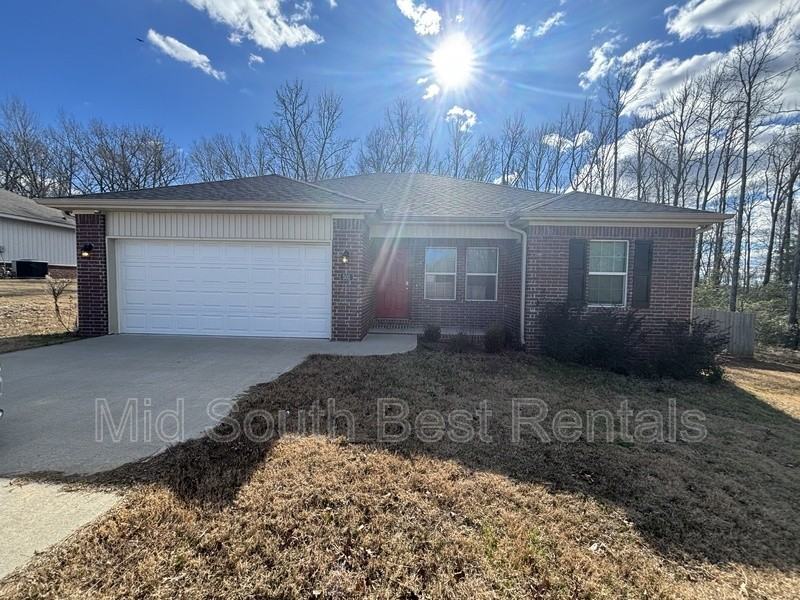 501 Meadowlark St - Photo 2 of 12