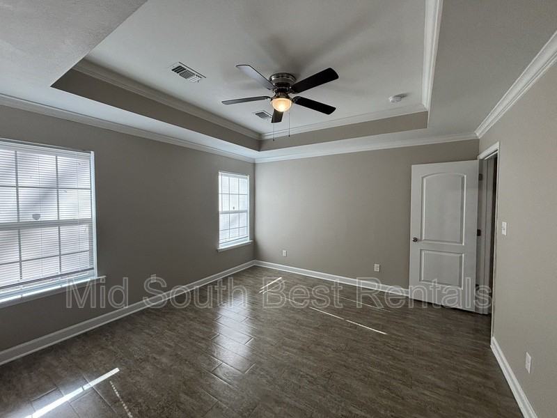 501 Meadowlark St - Photo 6 of 12