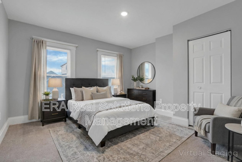 741 E Mound St - Photo 3 of 27