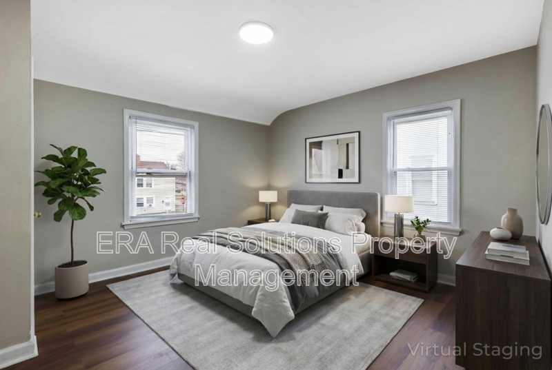 1725 E Whittier St - Photo 3 of 19