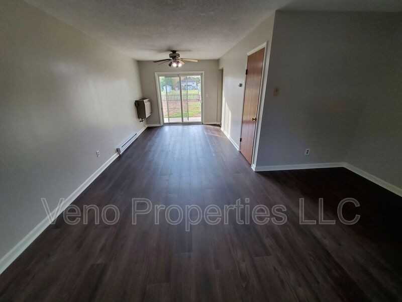 2016 St Paul Dr - Photo 7 of 20