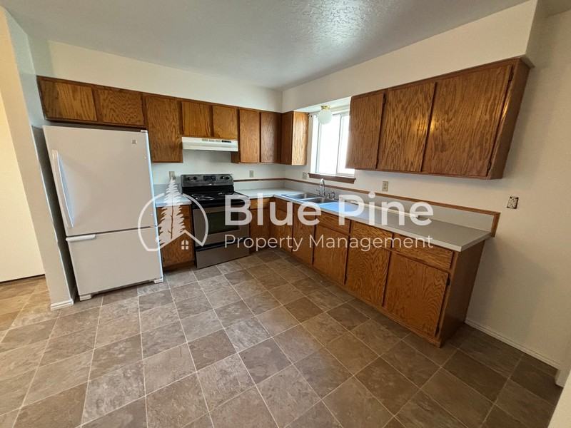 2139 Meppen Dr - Photo 7 of 13