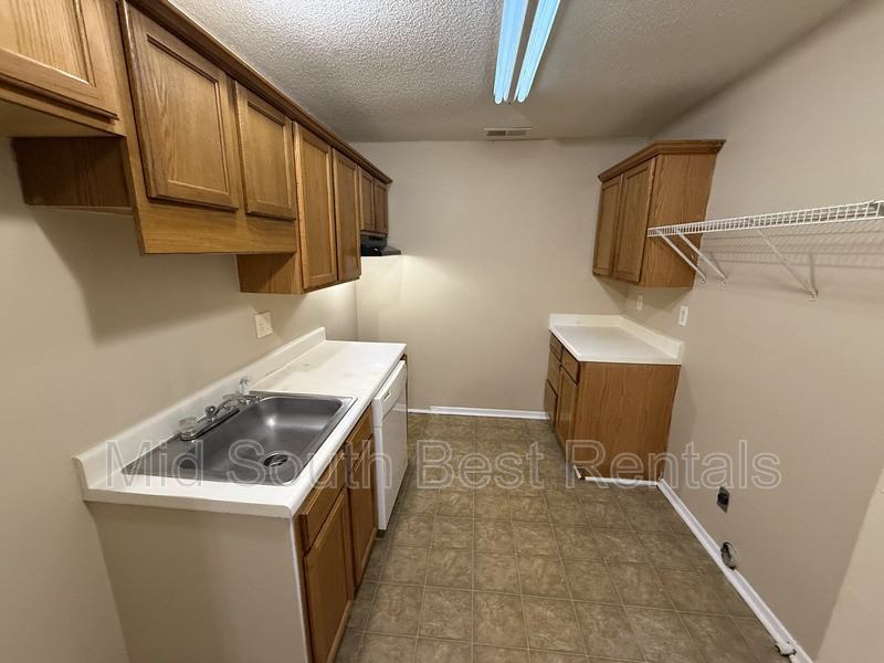 3771 Wyndance Cv - Photo 5 of 11