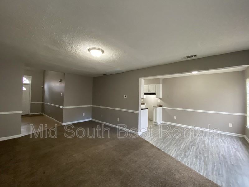 5576 Blossom Ln - Photo 4 of 15