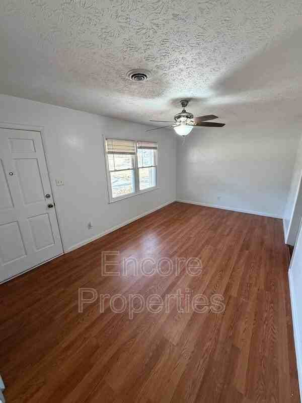 4761 Butler Nursery Rd - Photo 4 of 11