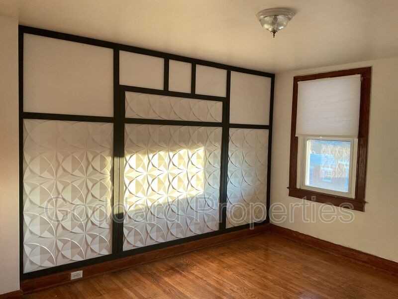 4320 Sheldon Ave - Photo 5 of 19