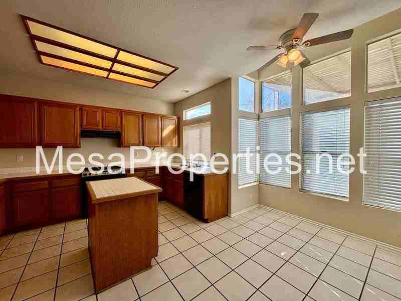 12468 Redrock Ct - Photo 6 of 31