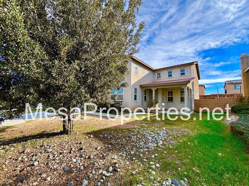 12425 Deborah Dr - Photo 5 of 39