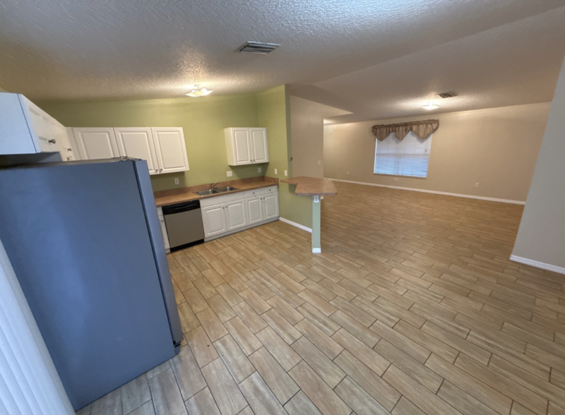 105 Melody Ln - Photo 3 of 23