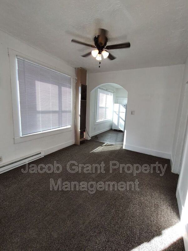 654 W Lander St #1 - Photo 2 of 9