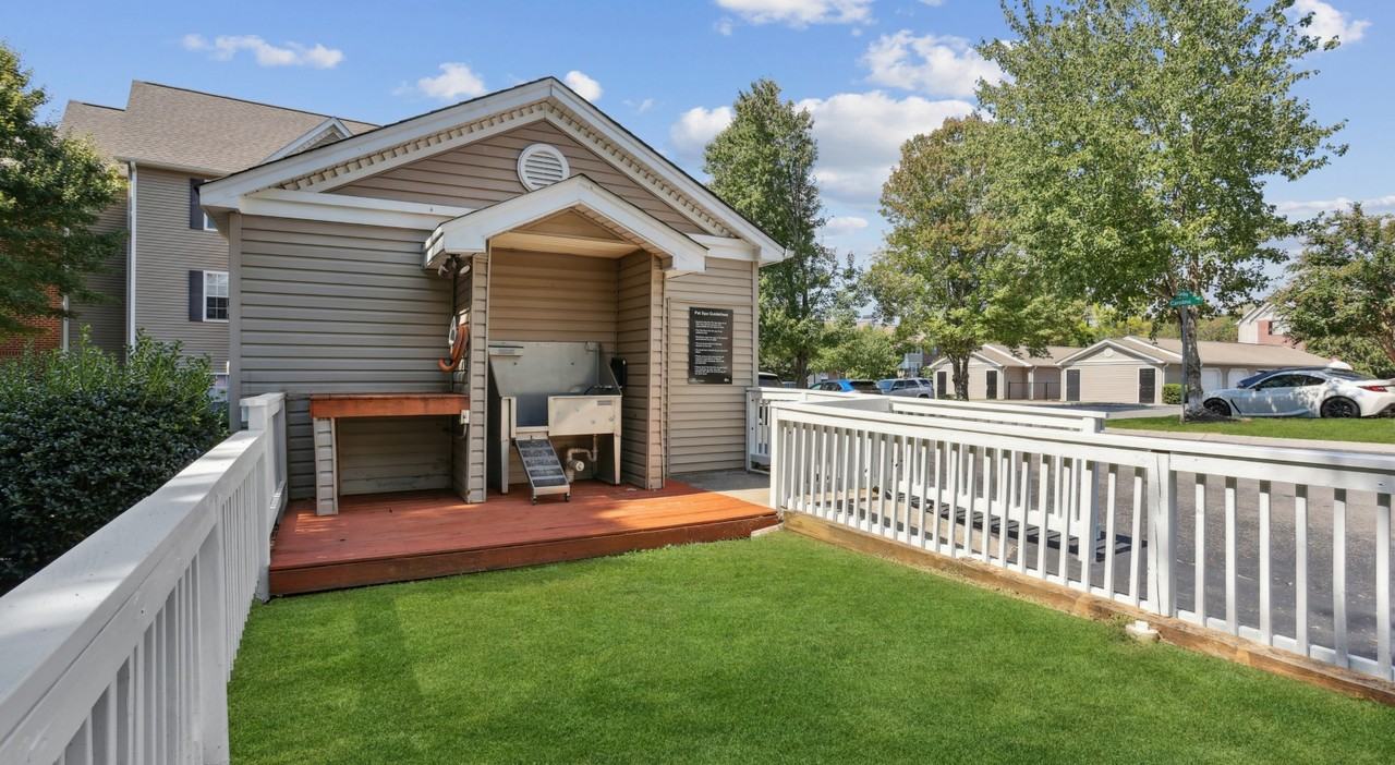 Walker's Crossing - Photo 4 of 42