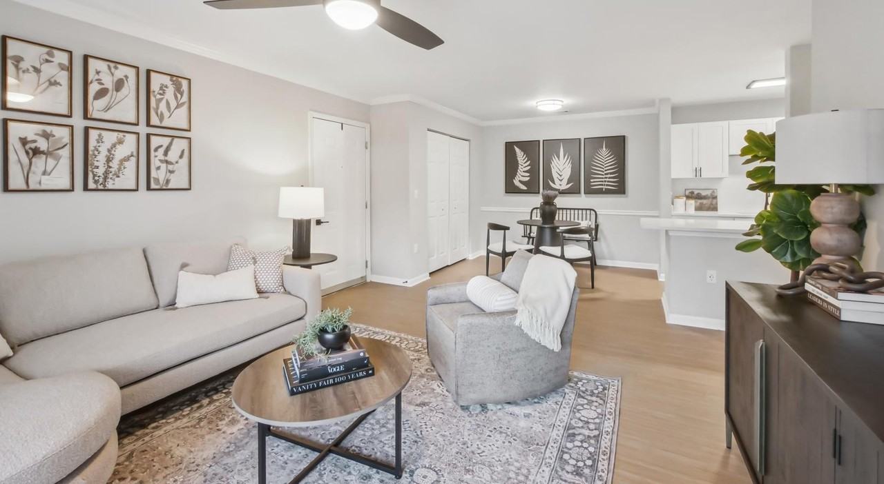 Walker's Crossing - Photo 7 of 41