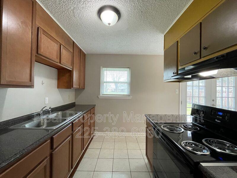 6944 Sutton Dr - Photo 6 of 21