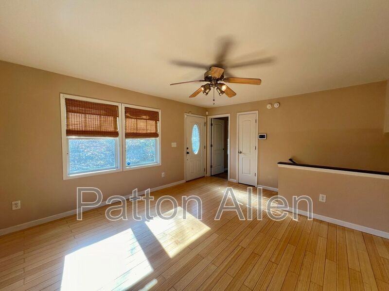 80 Oakwood St - Photo 2 of 26