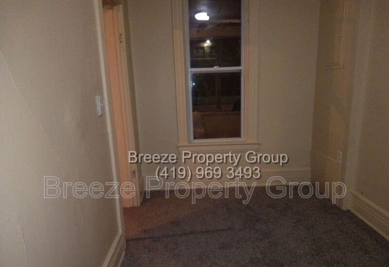 3130 Stickney Ave - Photo 4 of 5