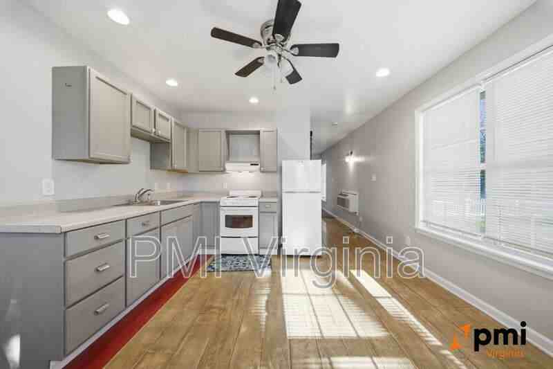 1124 Kempsville Rd #B - Photo 4 of 35