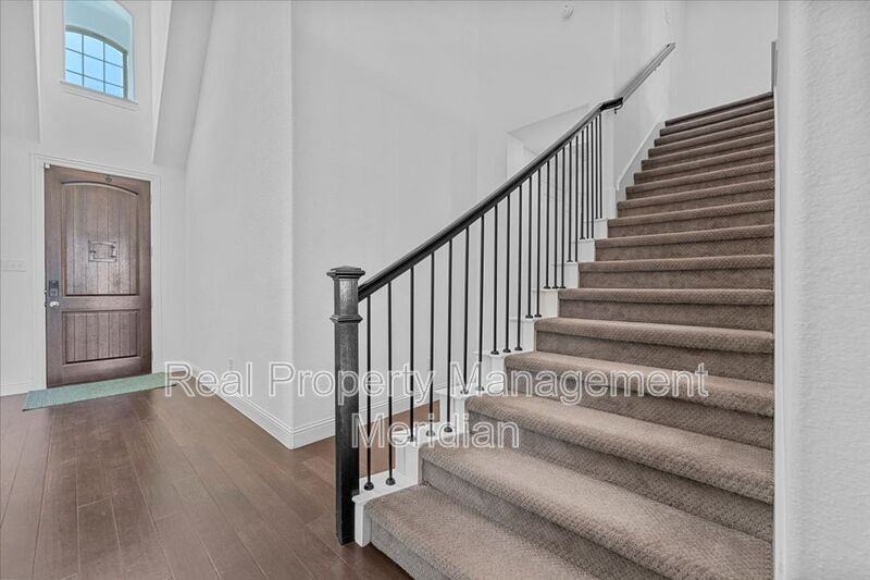 14928 Belclaire Ave - Photo 2 of 20