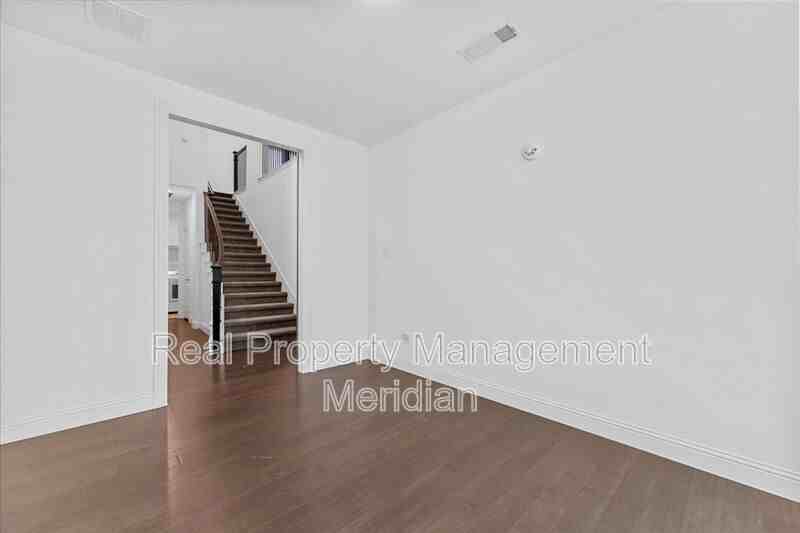 14928 Belclaire Ave - Photo 3 of 20