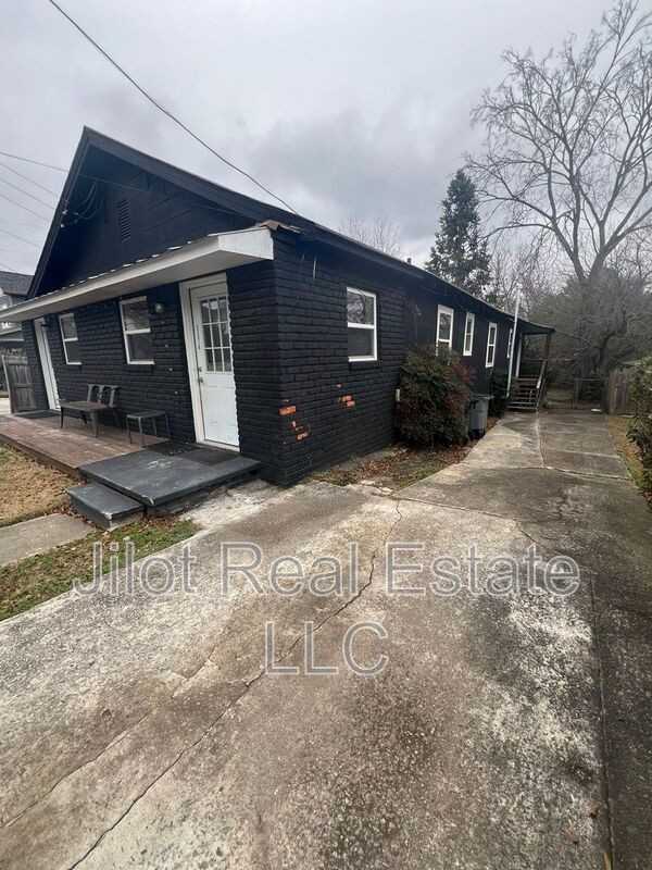 3374 Colville Ave - Photo 2 of 10