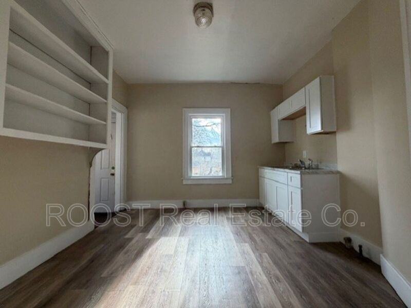 457/459 E Madison Ave #459 - Photo 7 of 14