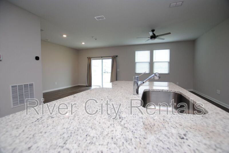 14655 Macadamia Ln - Photo 5 of 38