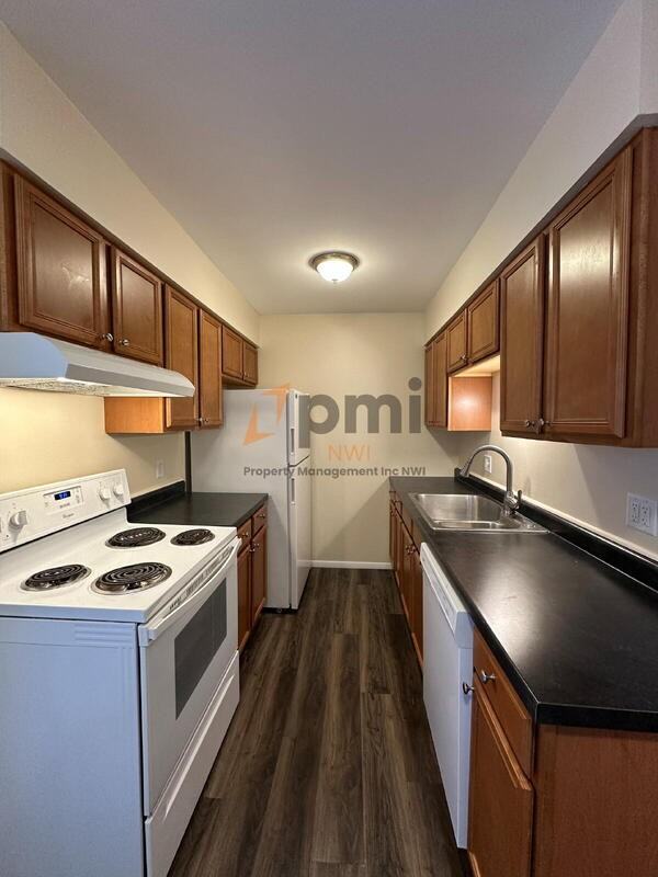 2221 Yorktowne Dr - Photo 6 of 14