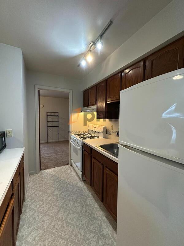 703 Elm St #B - Photo 7 of 13