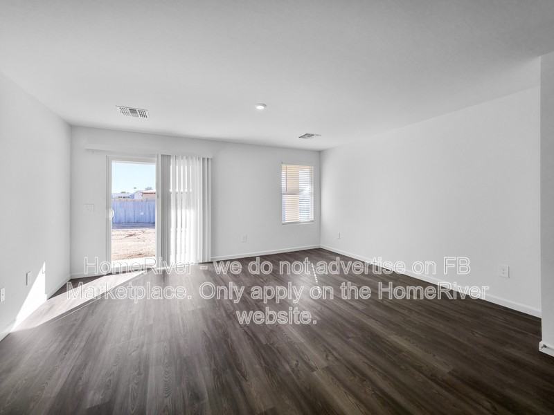 10931 W Xavier Dr - Photo 4 of 23