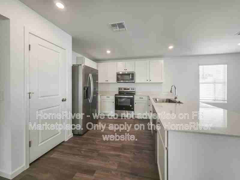 1386 W Bartolo Dr - Photo 3 of 23