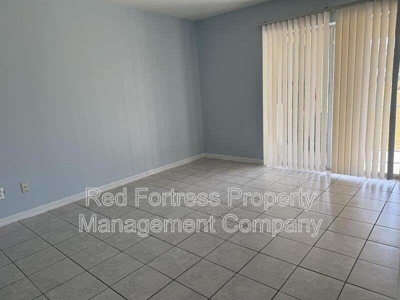 1016 Sw 47th Ter #104 - Photo 6 of 8