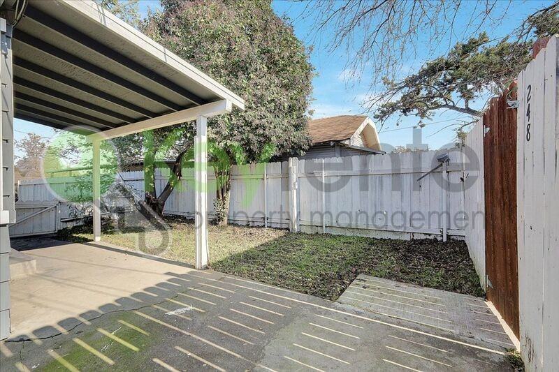 246 Santiago Ave - Photo 3 of 23