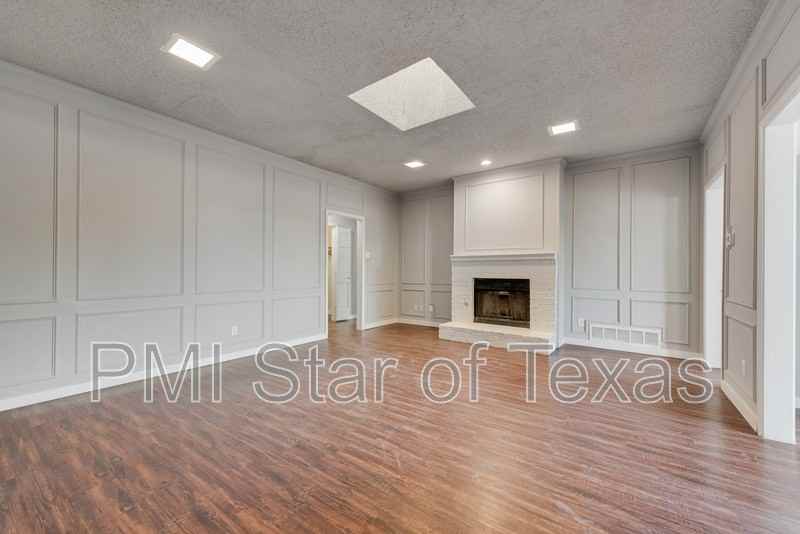 13214 Fall Manor Dr - Photo 7 of 28